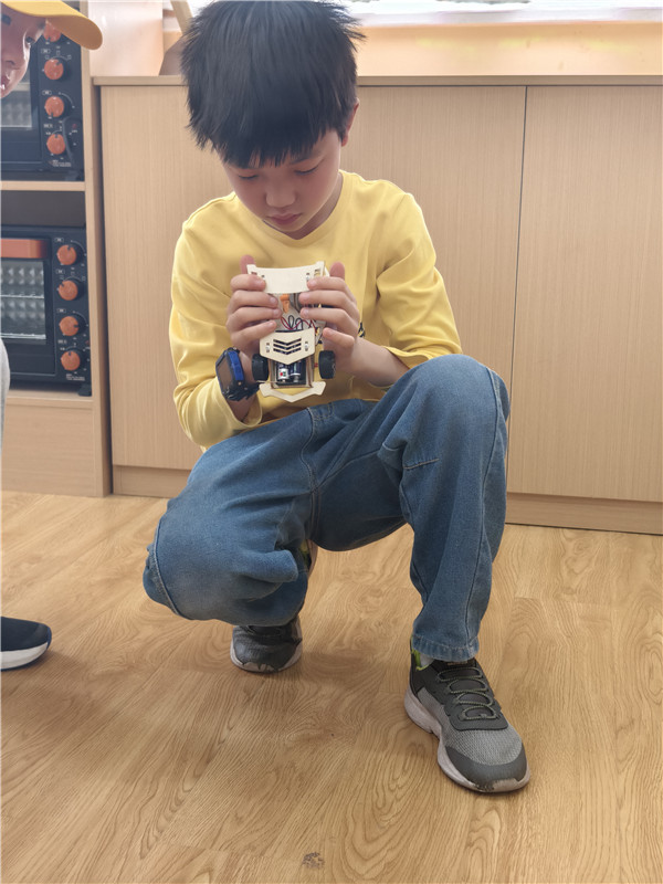 b63ad2ab-9d46-4d2a-953c-ec3f55a46d1a.jpg b63ad2ab-9d46-4d2a-953c-ec3f55a46d1a.jpg