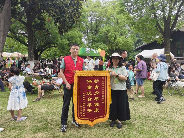 bafeb9e9-e30d-448e-8d45-e82aaa0b61fd.jpg