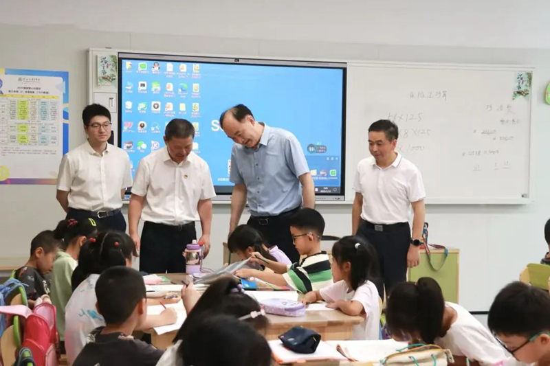 fc260ea3-a17c-4cdd-b2d8-2129820f0ba8.jpg