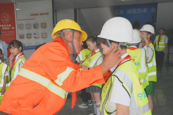 3d4eae3b-6545-498e-a9a5-37b401e49bfe.jpg