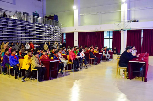 cfa8cf92-3d57-443e-809b-21eee8e53bca.jpg