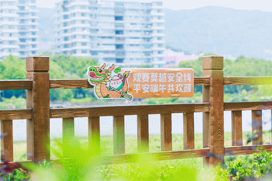 f8e487e3-c9f5-4bc1-85a9-3f57413f1c5d.gif